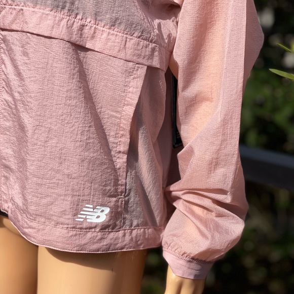 NEW BALANCE NYC MARATHON PACKABLE JACKET LARGE WJ03237M PINK - Picture 3 of 8